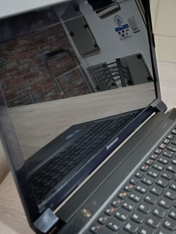 NOTEBOOK LENOVO B570 INTEL I3-2330M RAM 8GB SSD 220GB 15.6" HD - Image 2