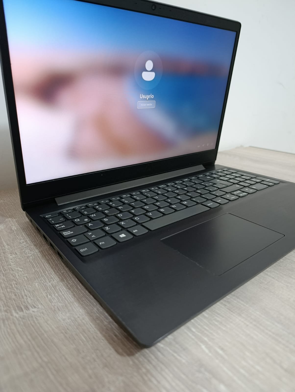 NOTEBOOK LENOVO V15 82C7 RYZEN 5 3500U 8GB RAM HDD 1TB + NVME 512GB - Image 5